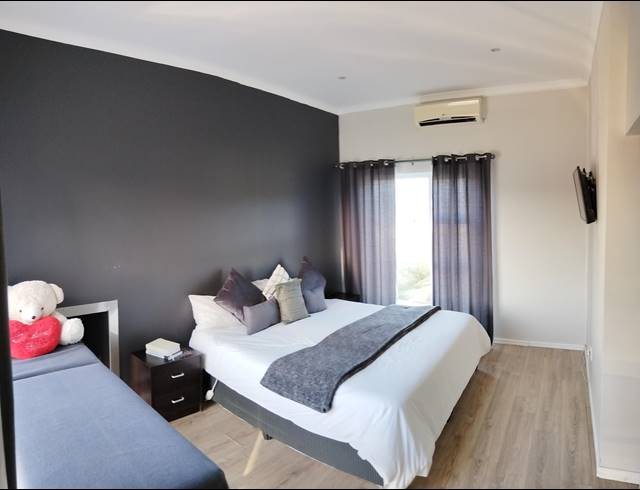 3 BEDROOM FREEHOLD FOR SALE IN WINDSOR PARK
